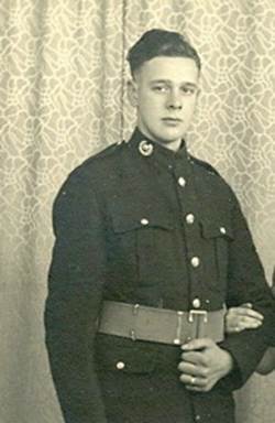 Image of F. Blackburn.